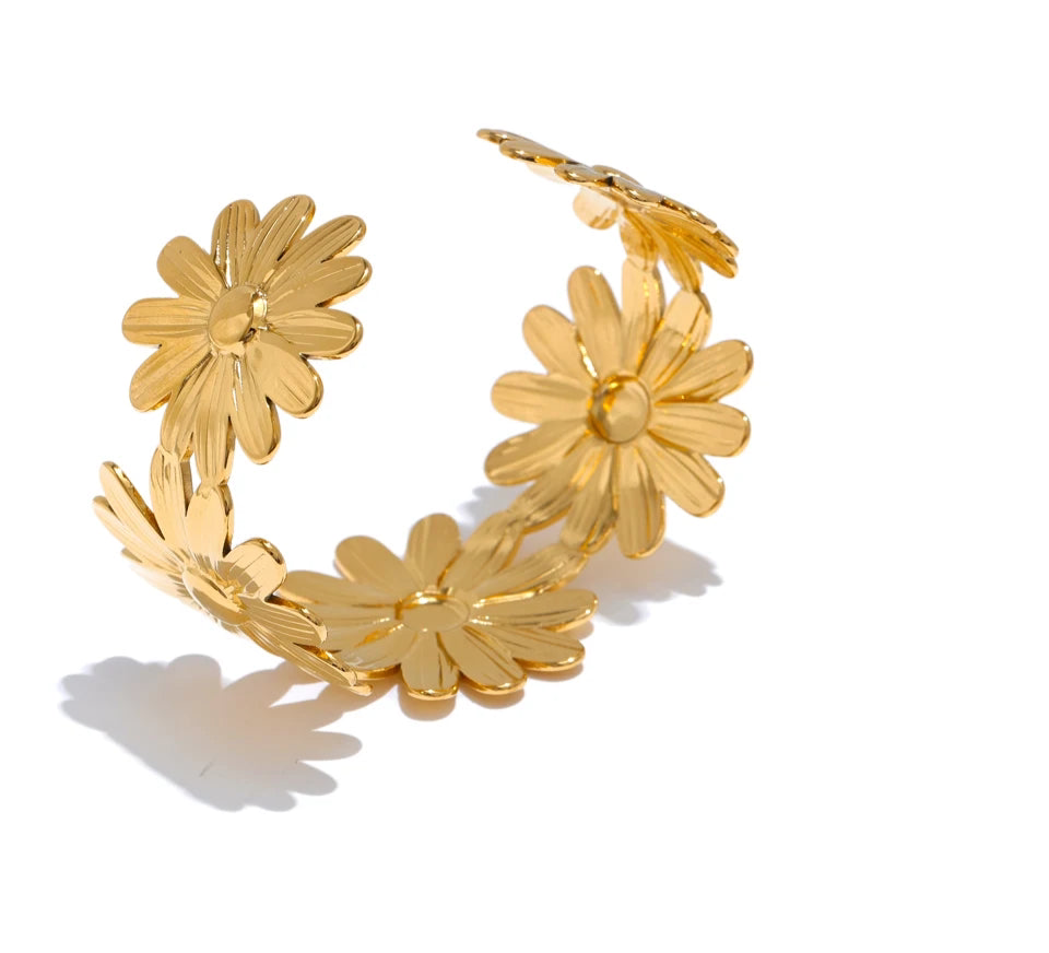 Daisy Cuff
