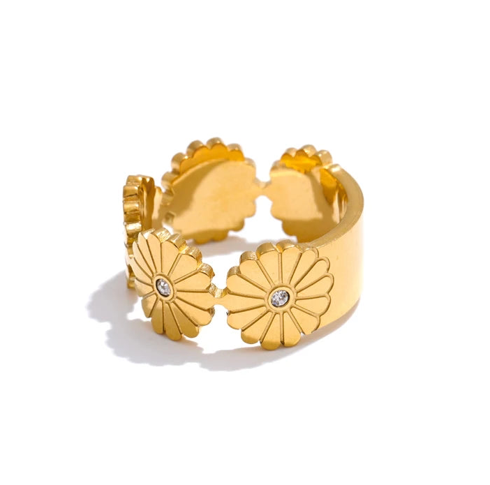 Lioré Ring