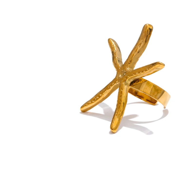 Lucia Ring