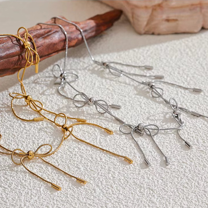 Elise Necklace