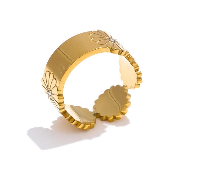 Lioré Ring