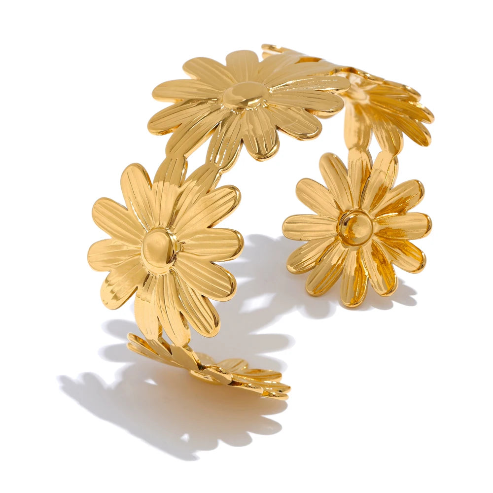Daisy Cuff
