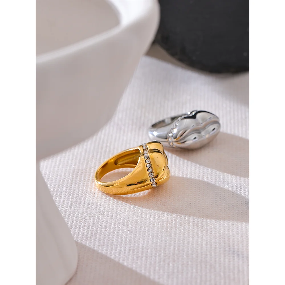 Lip Service Ring