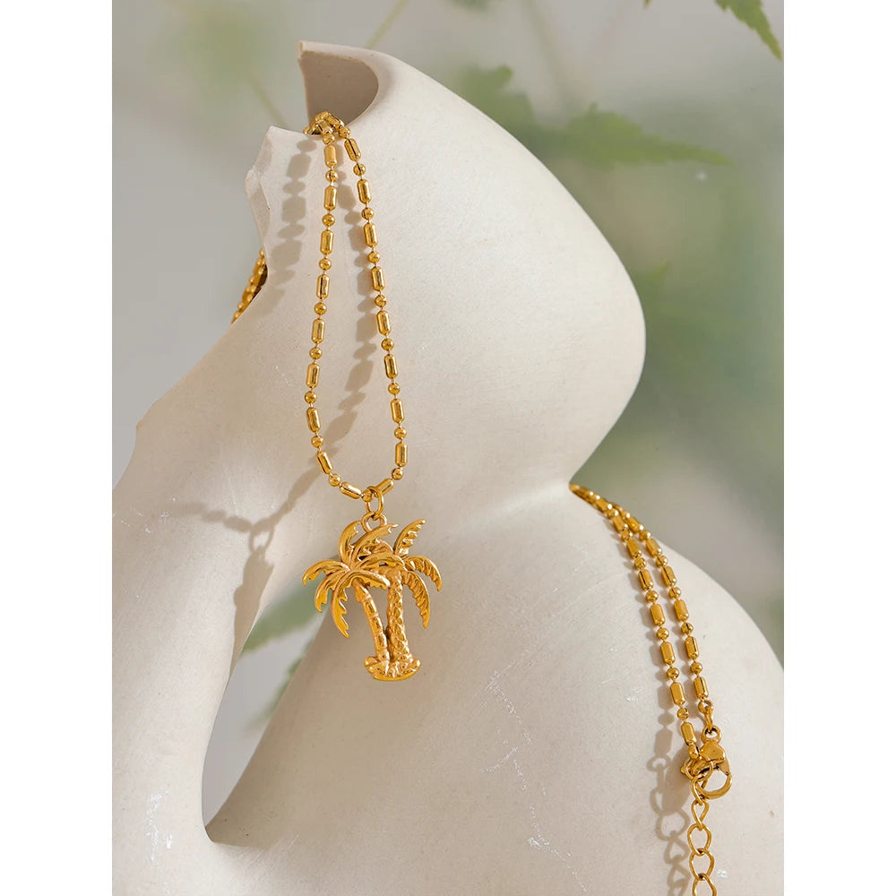 Palm Necklace