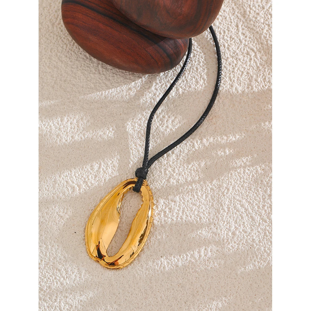 Lena Necklace