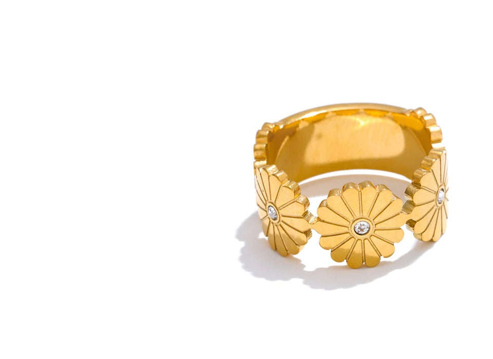 Lioré Ring