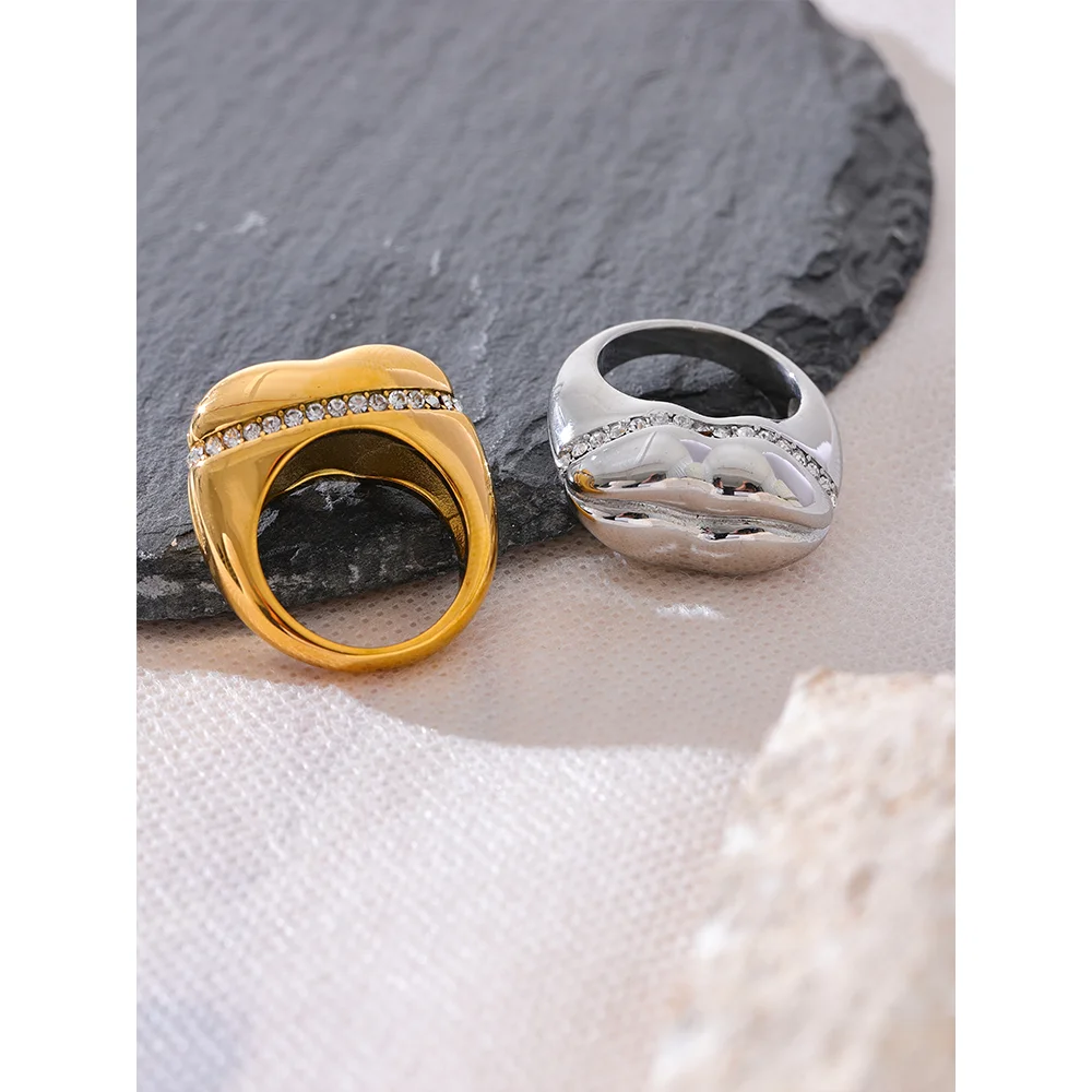 Lip Service Ring
