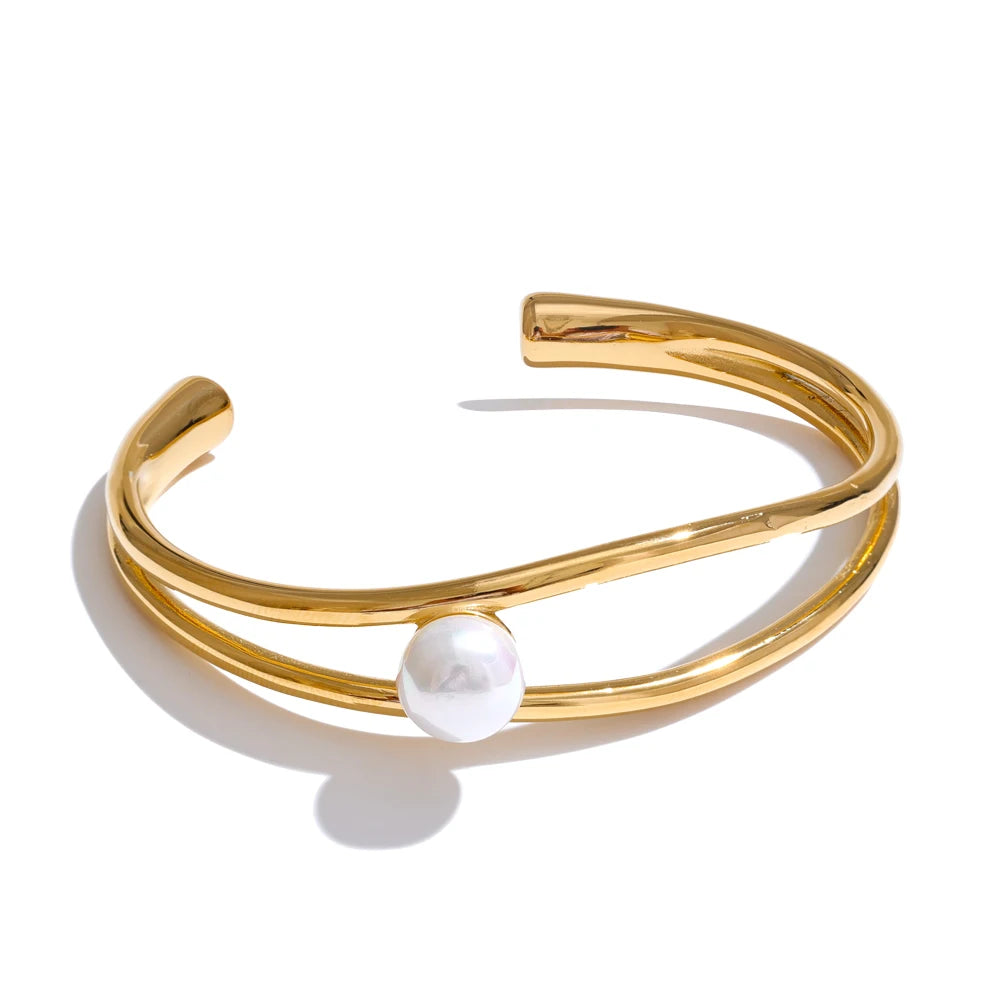 Marnie Bangle