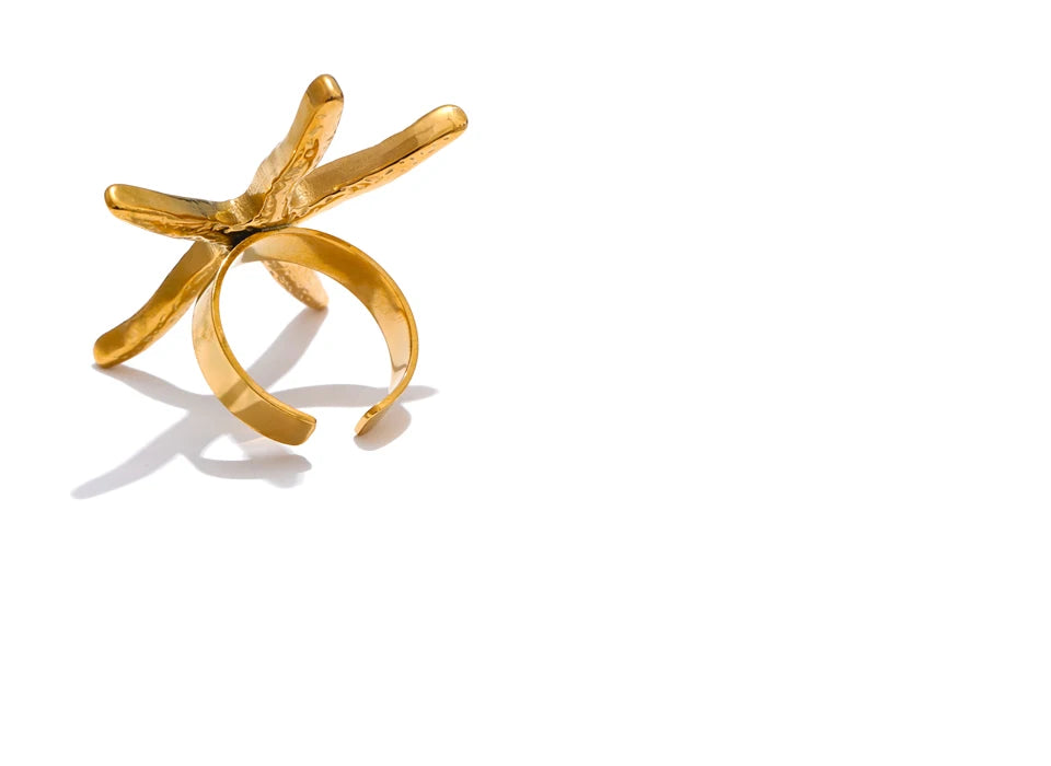 Lucia Ring