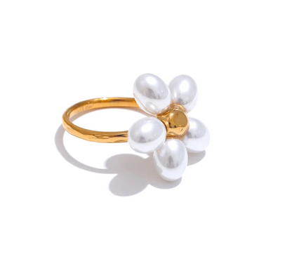 Nellie Ring