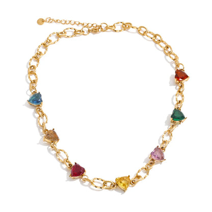 Carrie Necklace – textured gold chain with heart-shaped zircons. Multicolour or clear. Tarnish-free stainless steel, adjustable fit.