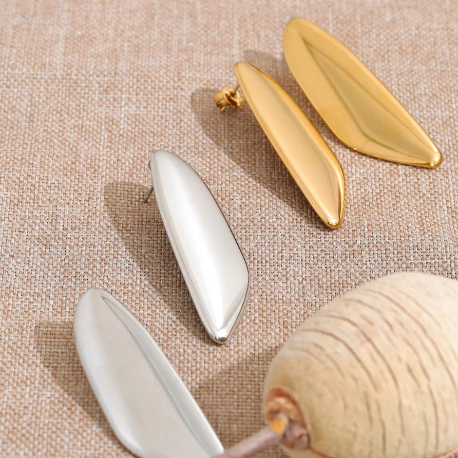 Stainless steel waterproof earrings
