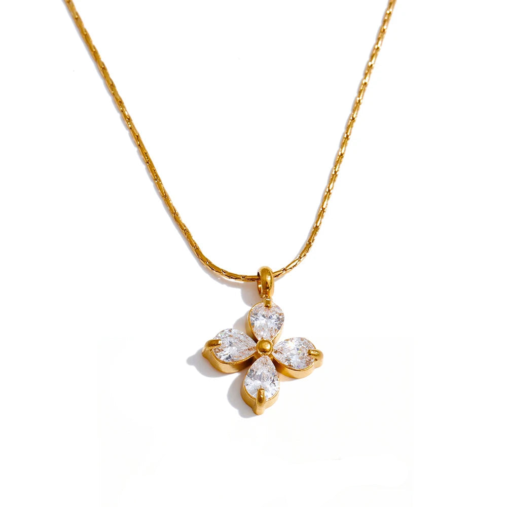 Stella Necklace