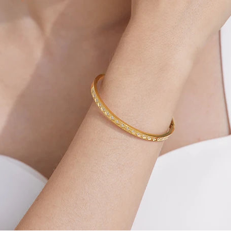 Emery Bangle