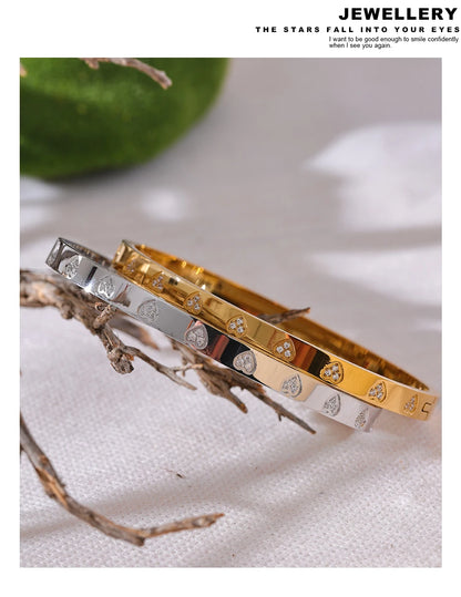 Sophia Bangle