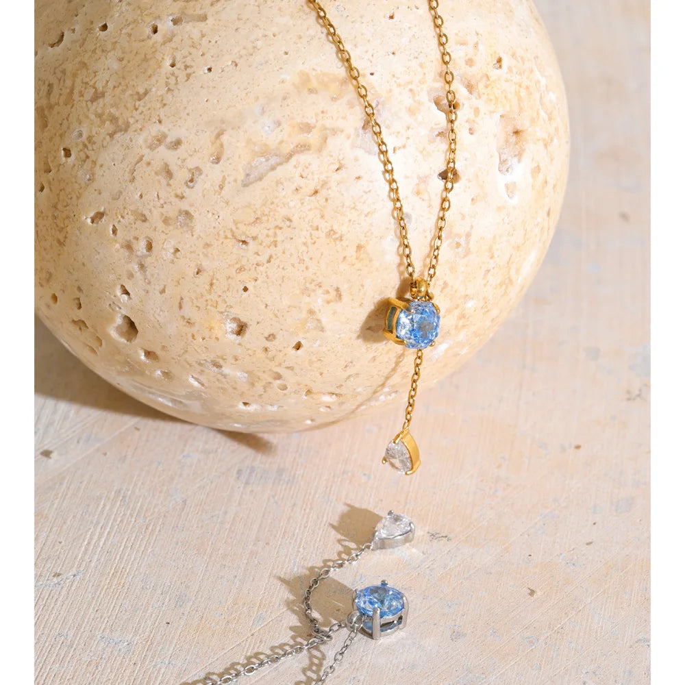 Astrid Necklace