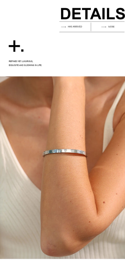 Sophia Bangle