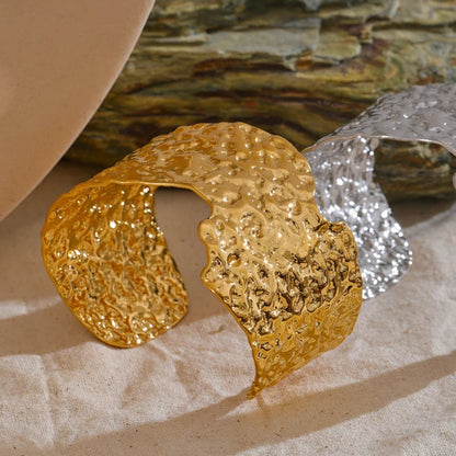 Gold and silver bangle