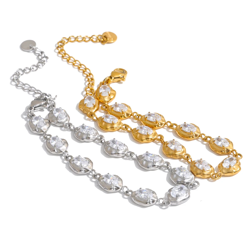 Shop the Eva Bracelet: sparkling oval zircon bracelet with a handcrafted look. Waterproof stainless steel, silver or 18k gold-tone.